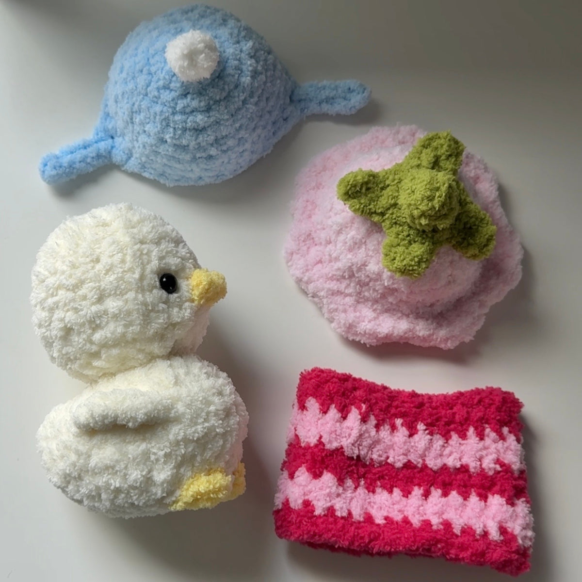Hat Duckling Plushie
