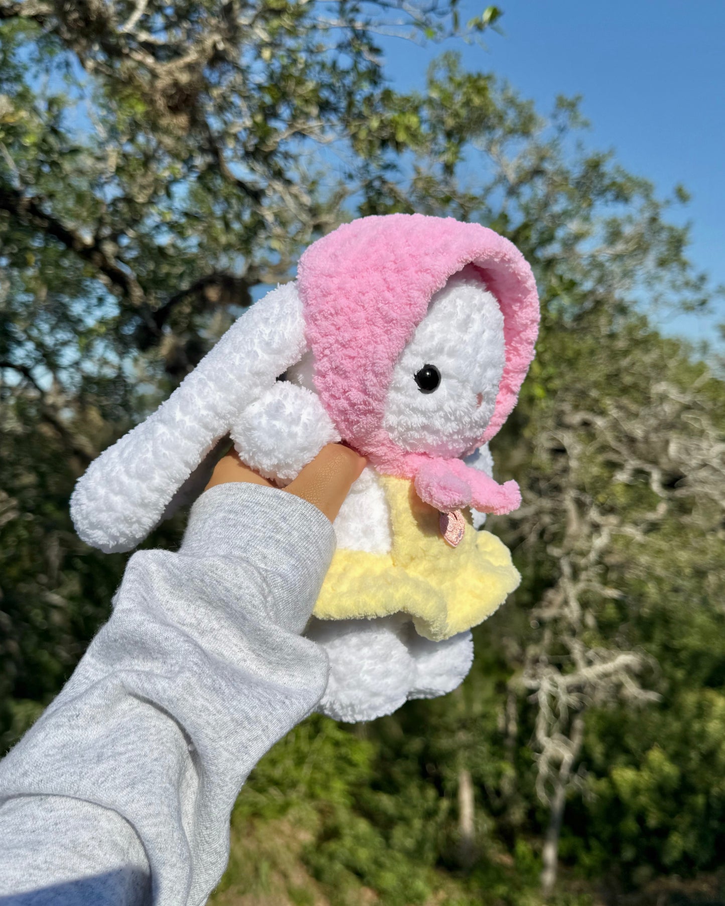 Headscarf & Flowy Dress Bunny Crochet Pattern