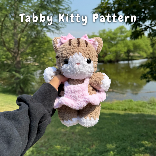 Tabby Kitty Crochet Pattern | Kitty + Dress